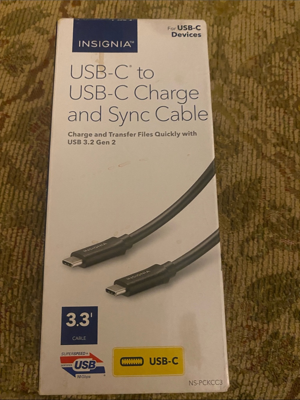 Insignia USB-C to USB-C Charge & Sync Cable — Black